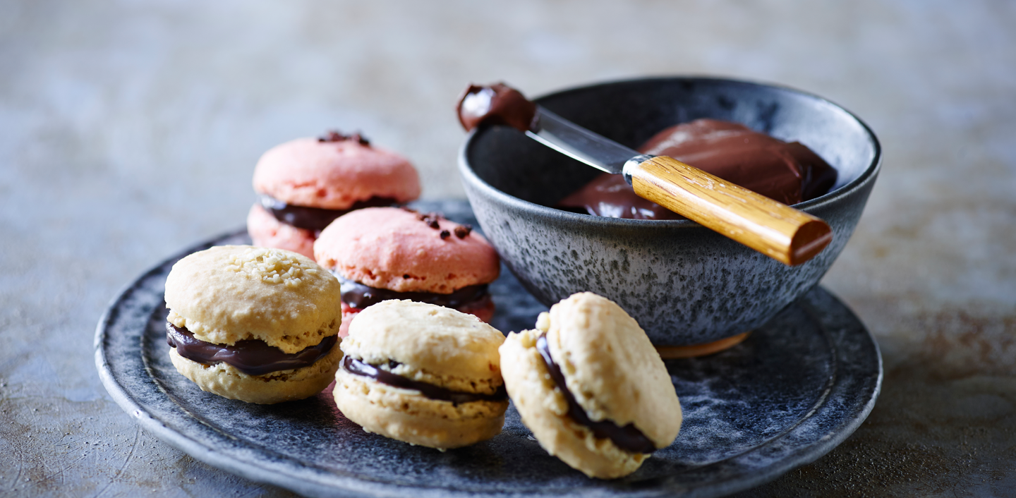 Macaroons with Cheese Powder filling
